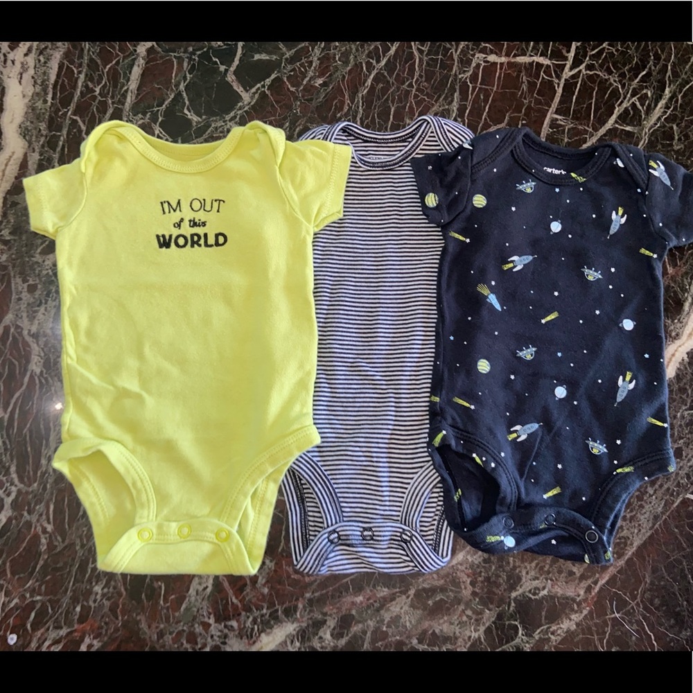 Carter’s Baby Short Sleeve Onesies👶🏻